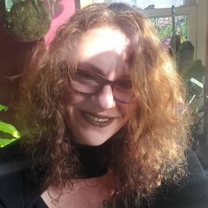 Meet your Posher, Julie